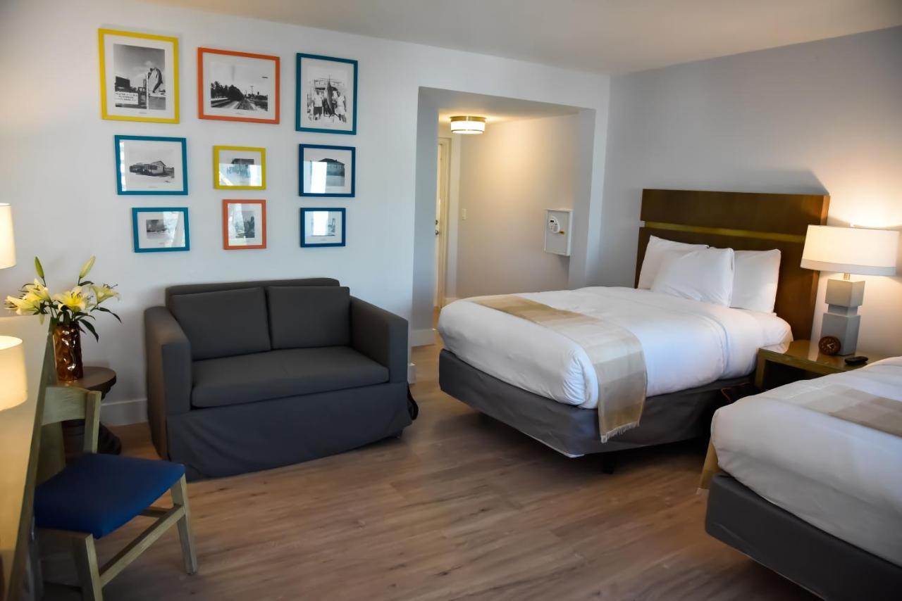 Sunset Inn 아일라모라다 외부 사진