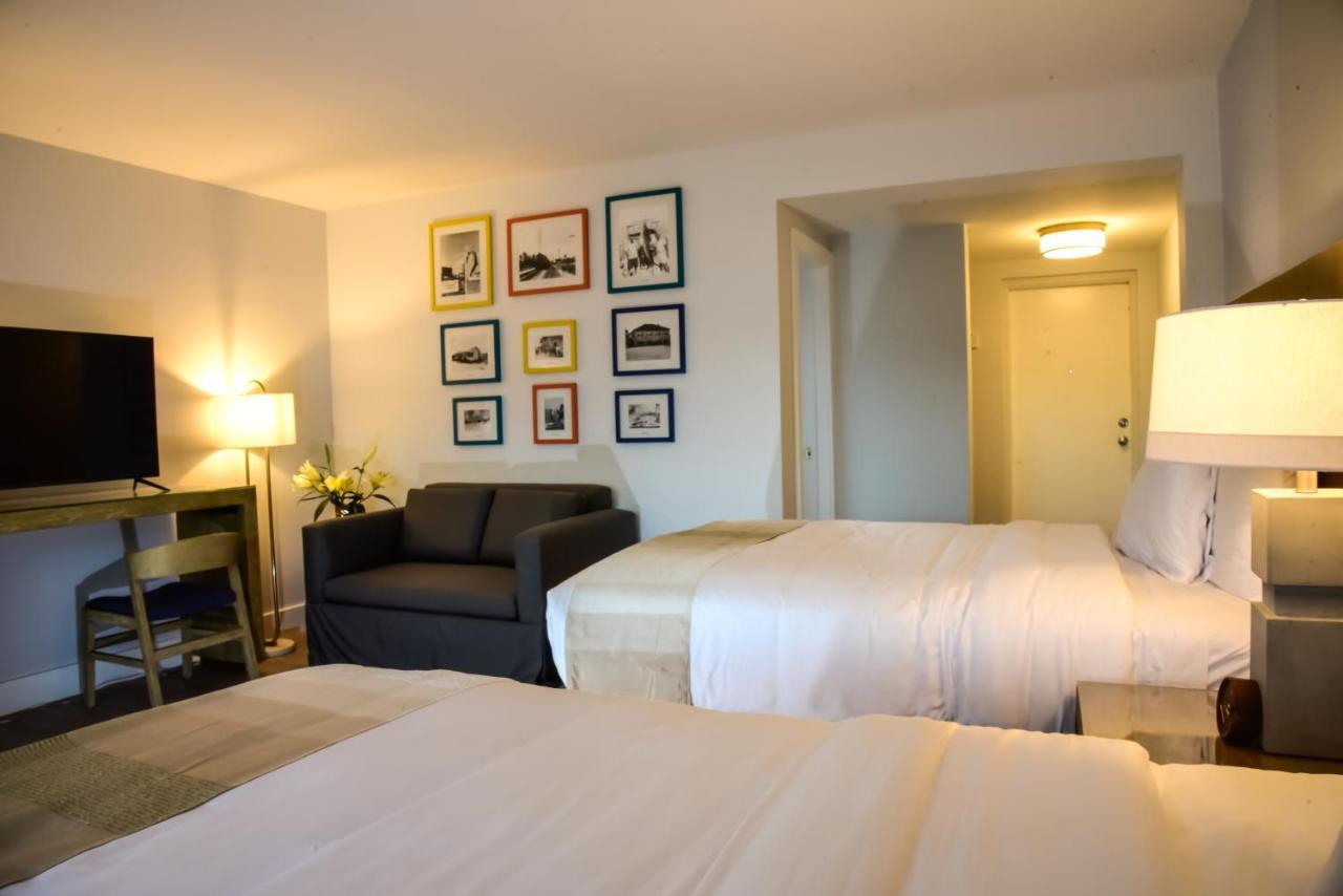 Sunset Inn 아일라모라다 외부 사진