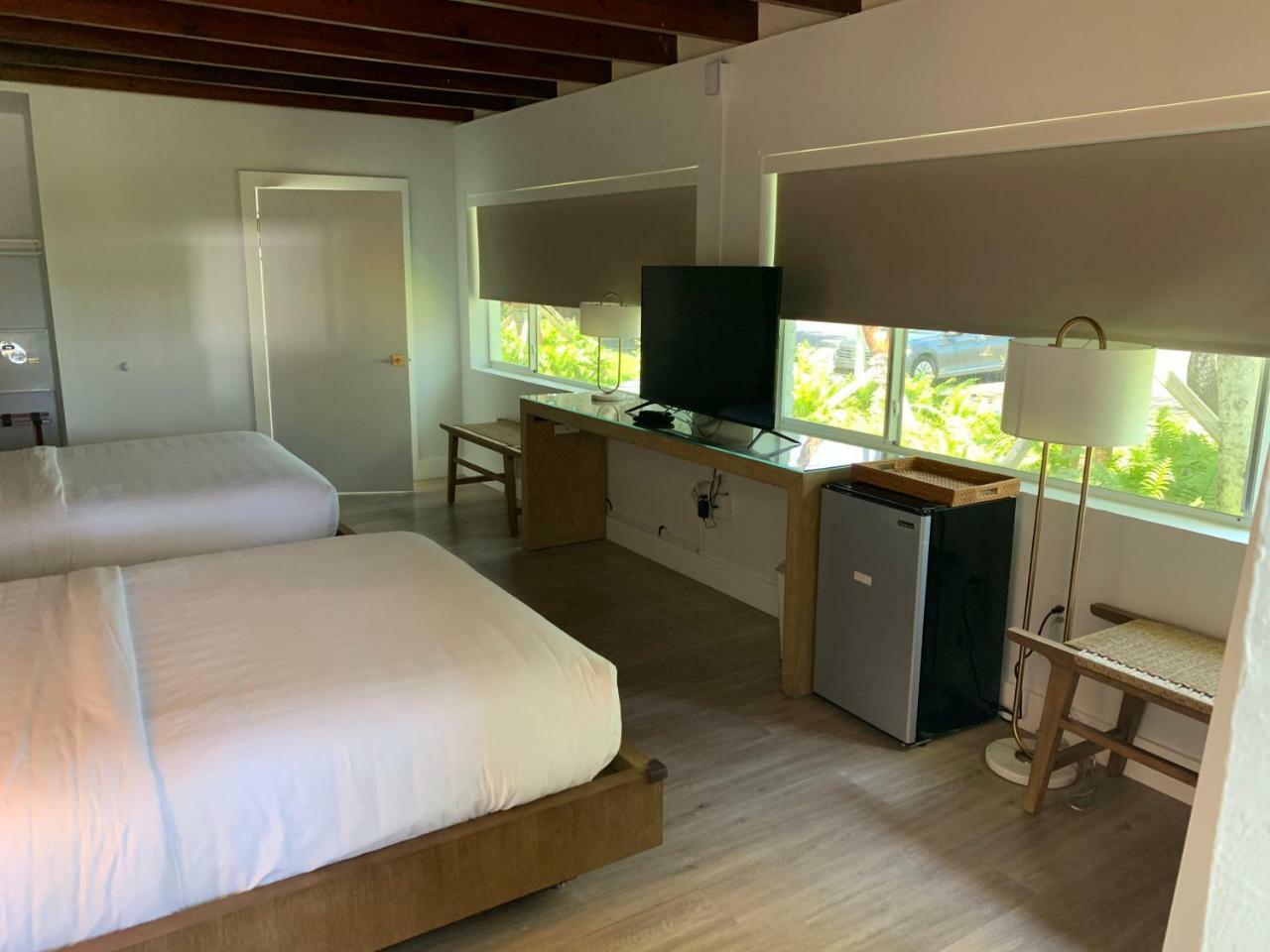 Sunset Inn 아일라모라다 외부 사진
