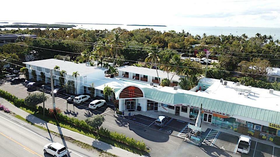 Sunset Inn 아일라모라다 외부 사진